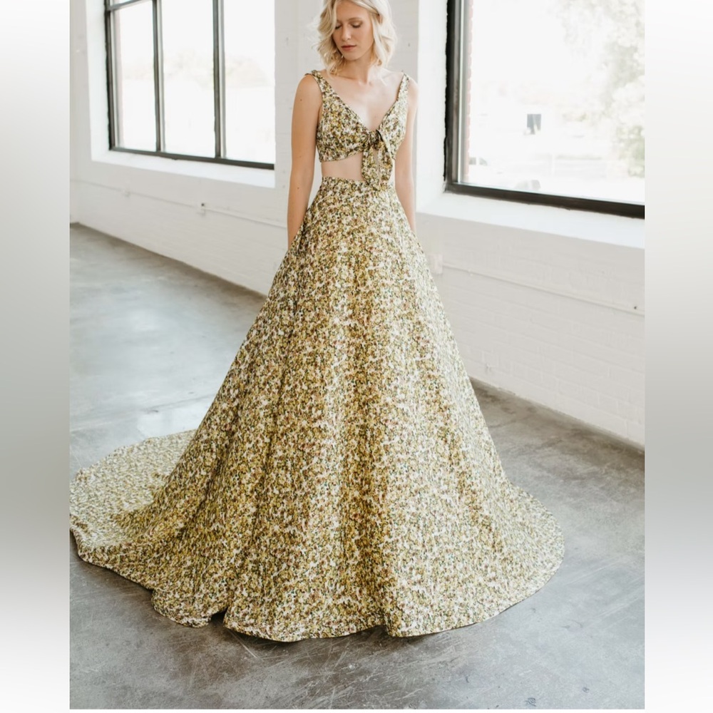 The Lemonade (in ivory)set by Tara Latour